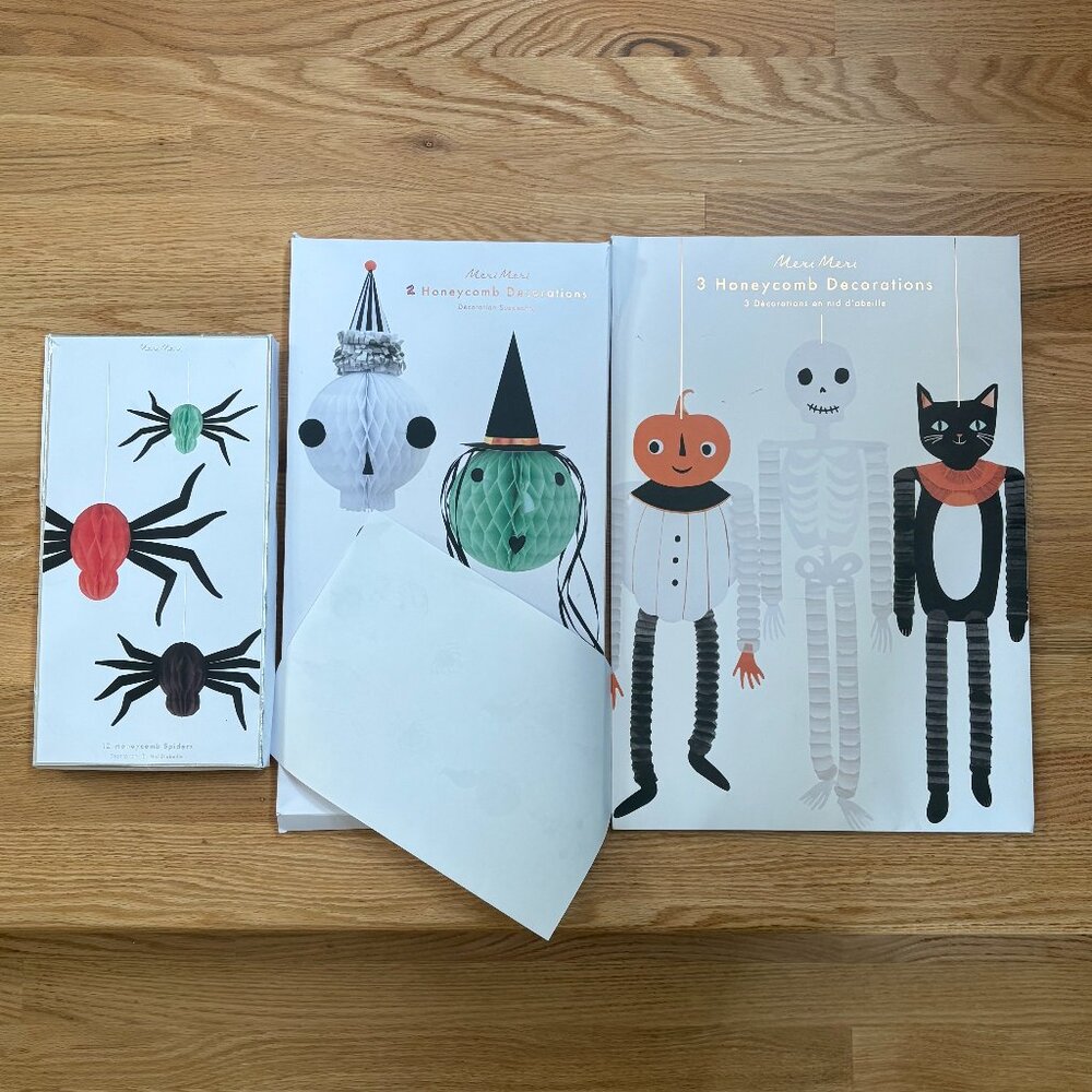 Lot of New Meri Meri Halloween Honeycomb Decoarations